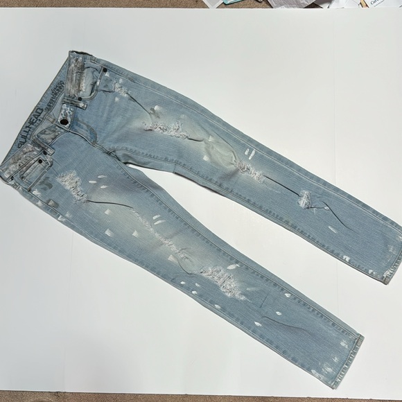 NWOT Bullhead Hermosa Super Skinny Jeans, distressed w/a bit of colors, stylish! - Picture 3 of 6